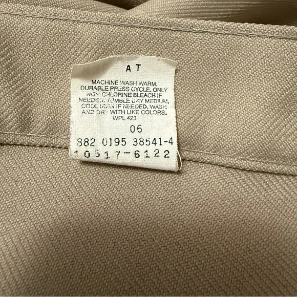 Vintage 1990s Levi's 517 Sta-Prest Khaki Polyester Pant 38 x 32 USA 10517-6122 - Picture 6 of 8